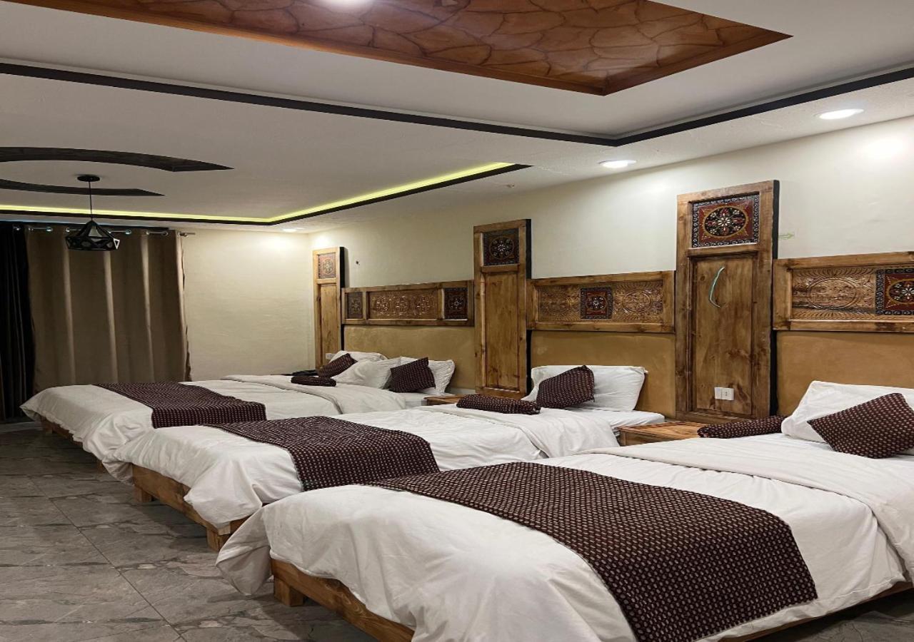 Hotel Birmingham Palace Kalam By Khan Familia Bagian luar foto
